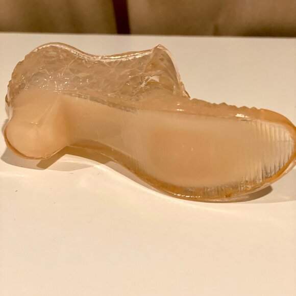 Vintage Fenton Glass Pink Shoe with Bow, 6" Long,‎ 2 1/4" Tall, 1 1/2" Wide - Picture 7 of 7